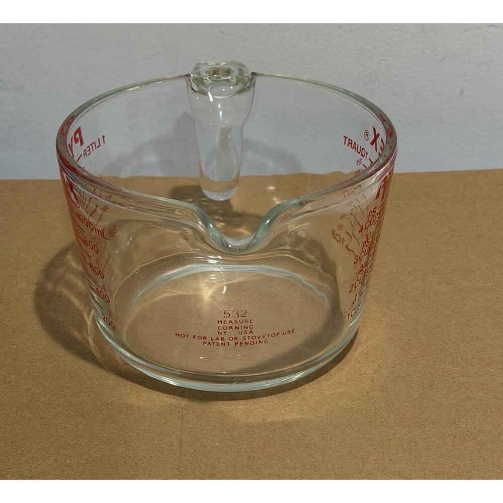Pyrex 4 Cup/32oz Glass Measuring Cup with Red Lettering - Picture 4 of 6